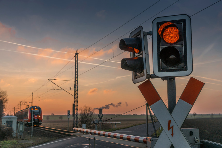 Pociąg potrącił w Łukowie kobietę. Zmarła na miejscu