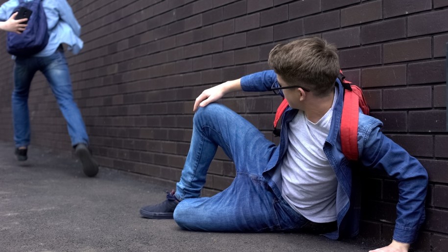 ​Zastraszyli 15-latka i zabrali mu telefon. Nastolatkowie zatrzymani