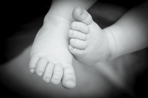 Makabryczne odkrycie: Zwłoki noworodka w kolektorze ściekowym