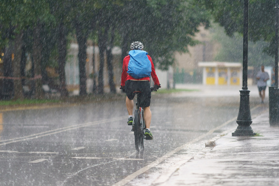 Cyklon Dawid nadciąga nad Polskę. Możliwe burze z gradem