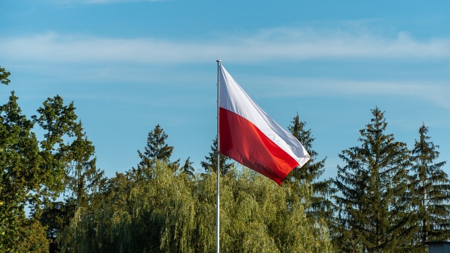 Usunął flagę z budynku OSP. Stanie przed sądem