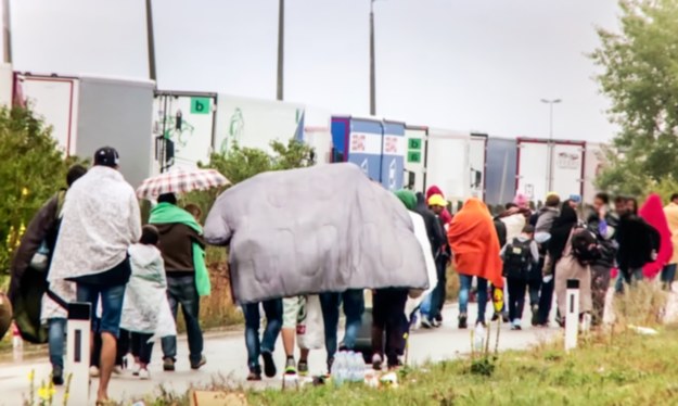 Referendum ws. migrantów. Lider PiS: Trzeba zawrócić UE z samobójczego kursu