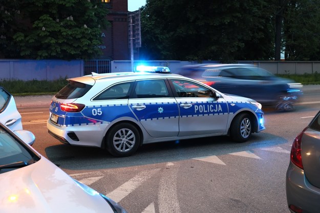Policyjny pościg za 27-latkiem. Cudzym autem wracał z Mazur do Krakowa