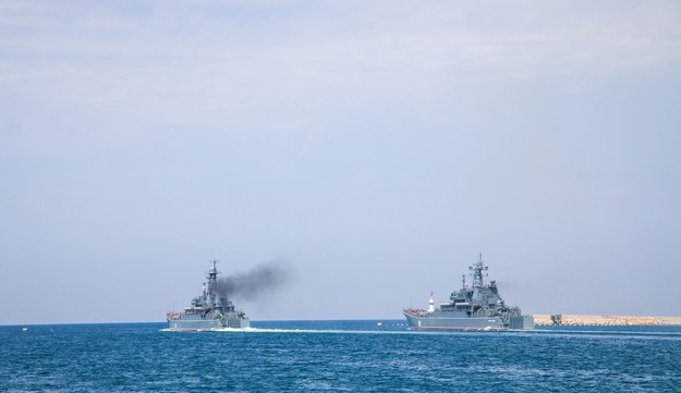 Rosjanie zaatakowali statek cywilny. Sunak oskarża Moskwę