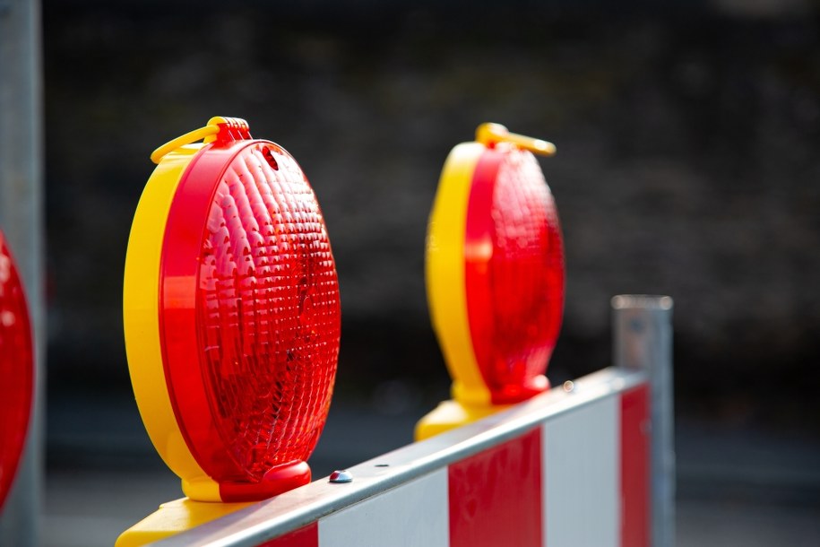 W środę w stolicy utrudnienia i zakazy parkowania