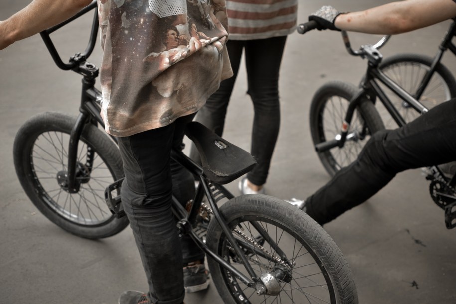 Wymuszenia, zastraszania, pobicia. Gang dzieci na rowerach terroryzuje rówieśników