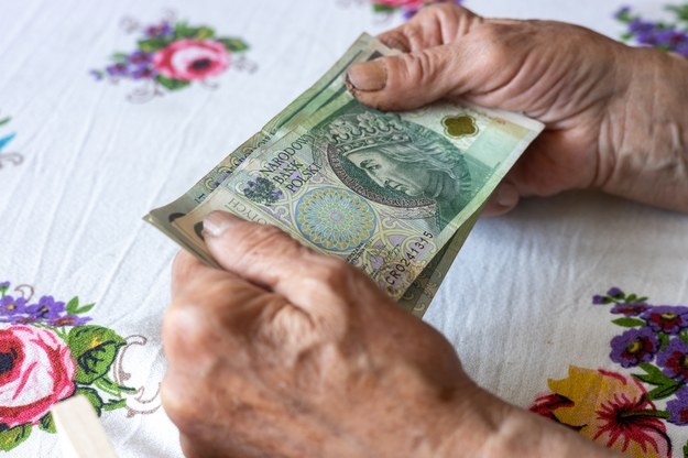 91-latka o mało nie straciła oszczędności. Przypomniała sobie publikacje w mediach