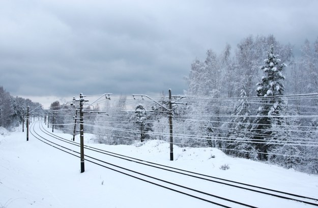 Oblodzone szlaki kolejowe na Podkarpaciu. Opóźnienia w kursowaniu pociągów