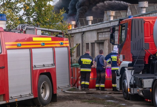 Zwęglone ciało mężczyzny znaleziono po pożarze baraku socjalnego