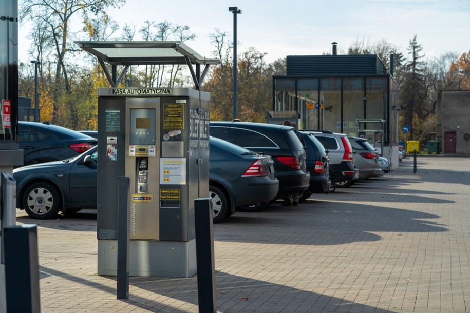 Strefa płatnego parkowania we Wrocławiu. Wkrótce ruszy na osiedlach Huby i Tarnogaj