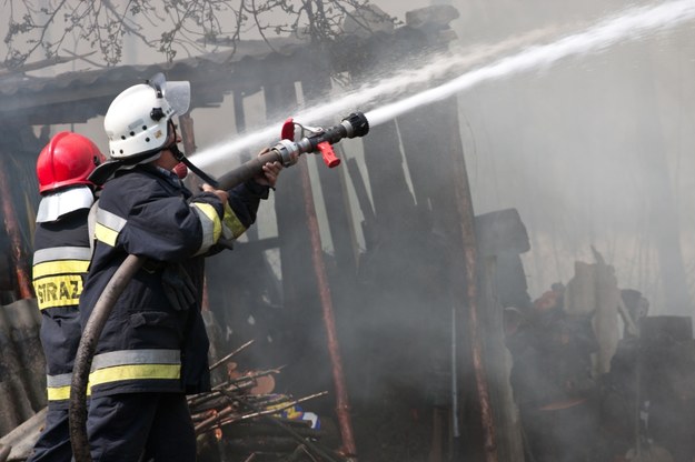 Okradli strażaków w czasie akcji gaśniczej. OSP Sieroszów apeluje o pomoc