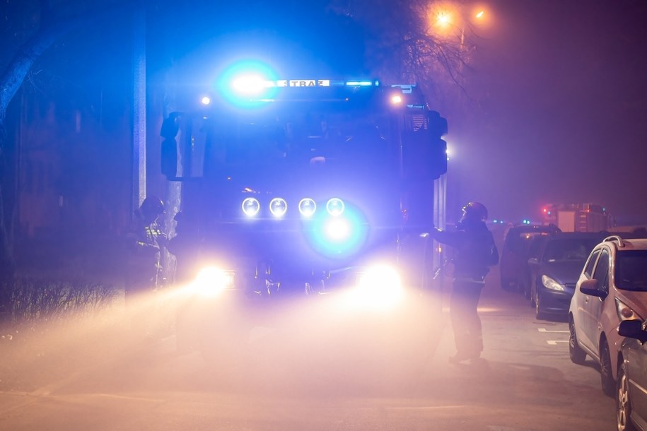 Pożar w budynku wielorodzinnym w Mogilnie. Ewakuowano czternaście osób