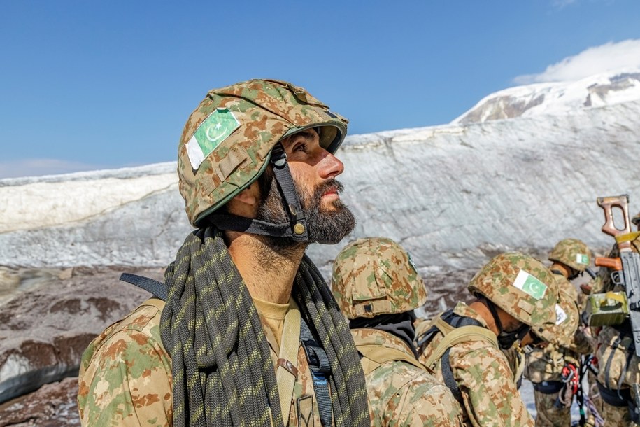 Armia Pakistanu w stanie najwyższej gotowości