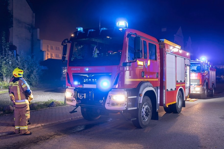 Pożar w bloku w Szczecinie. Dwie osoby w szpitalu