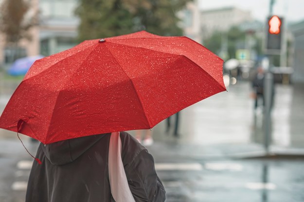 Dziś prawie wszędzie słaby deszcz. Na termometrach nawet 8 stopni