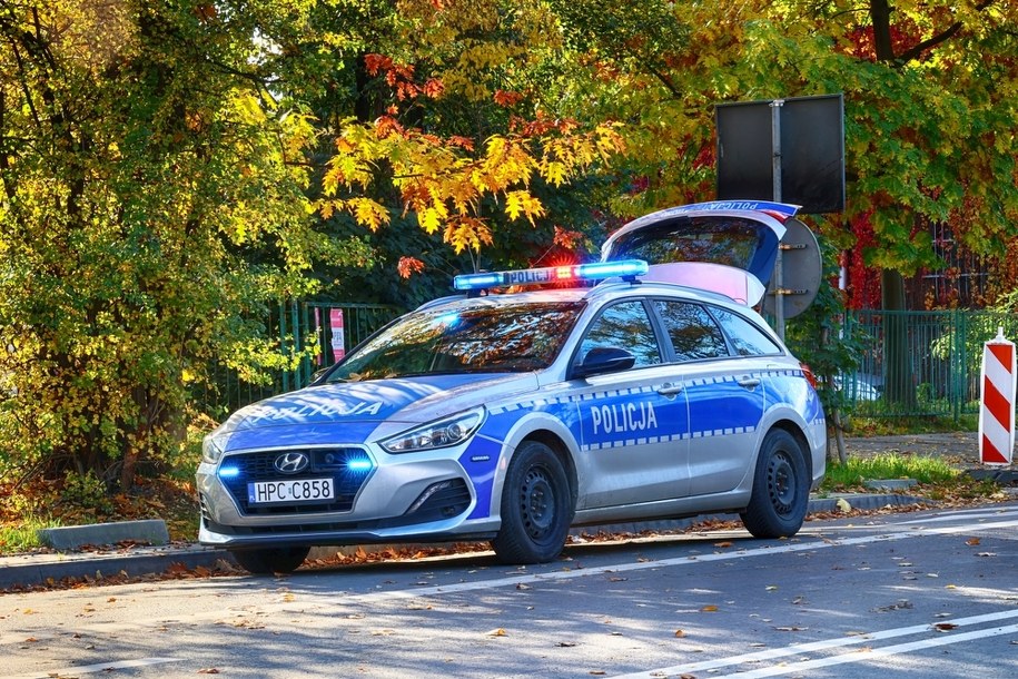 Tragedia w Pogorzelu. W jednym z domów znaleziono ciała trzech osób