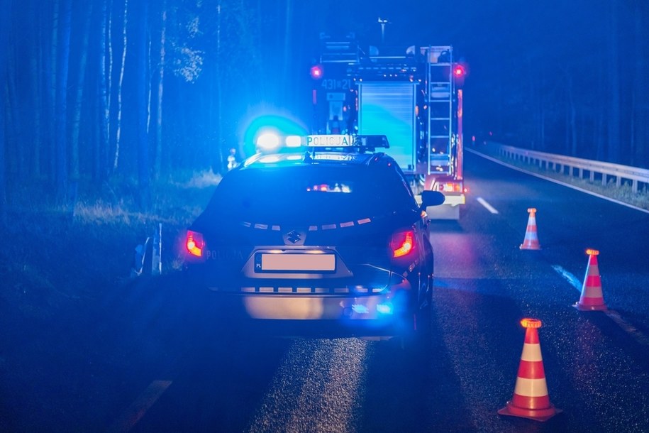 Zderzenie trzech aut w Dąbrowie Górniczej. Jedna osoba ranna