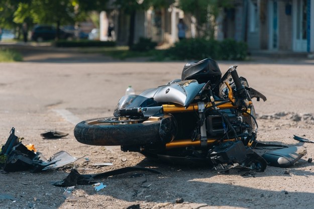 Motocyklista zginął w wypadku w Kętach