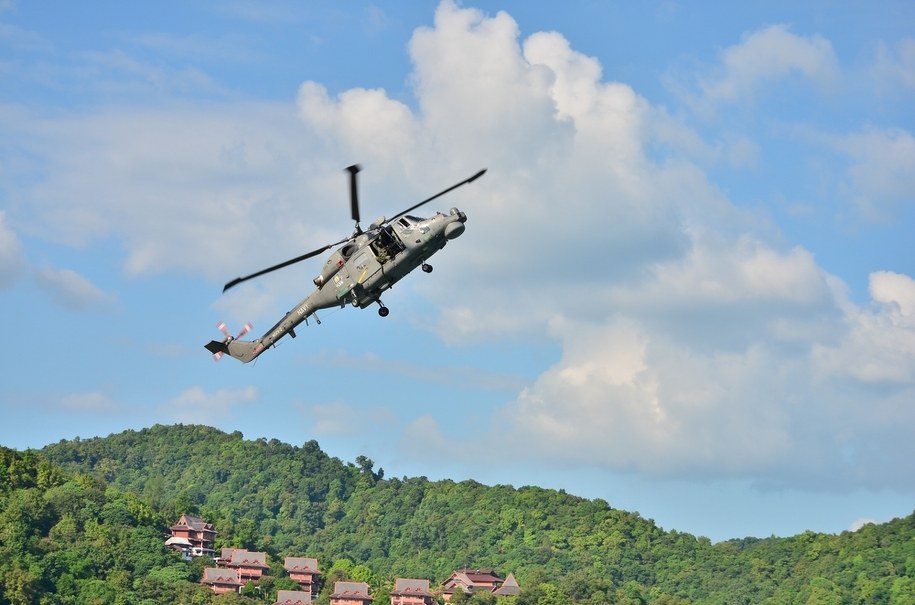Dwa śmigłowce zderzyły się w locie. Nie żyje 10 osób