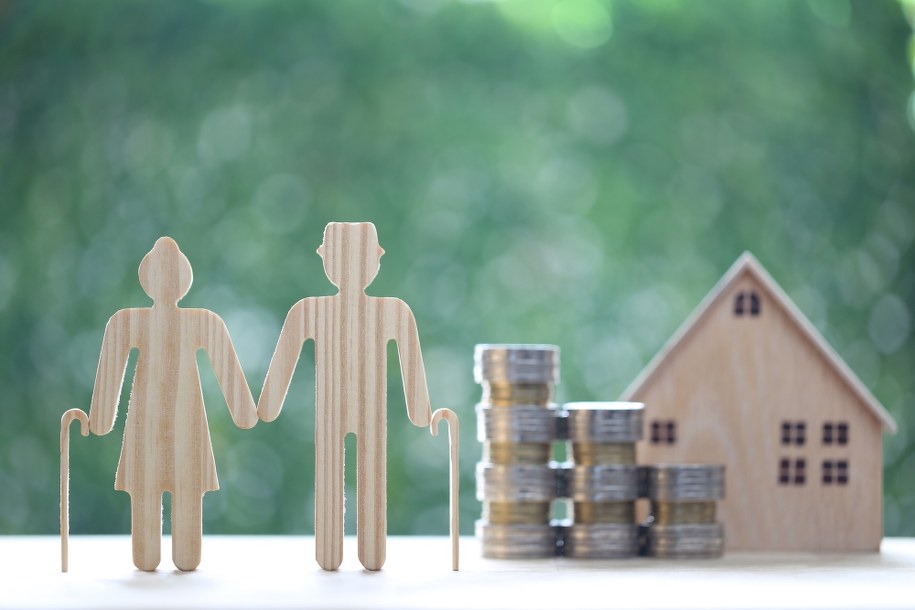 Trzynaste emerytury trafiły do seniorów. To łącznie 15 mld zł