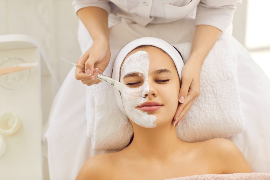 Ostrzeżenie przed salonami urody w Grecji