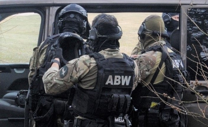 Seria podpaleń. Akcja ABW, wśród zatrzymanych Polak