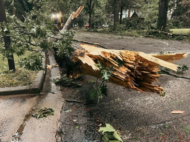 Podtopienia, uszkodzone dachy i brak prądu. Skutki nawałnicy na Podkarpaciu