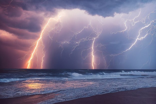 "To była apokaliptyczna scena”. Piorun uderzył w kobiety na plaży