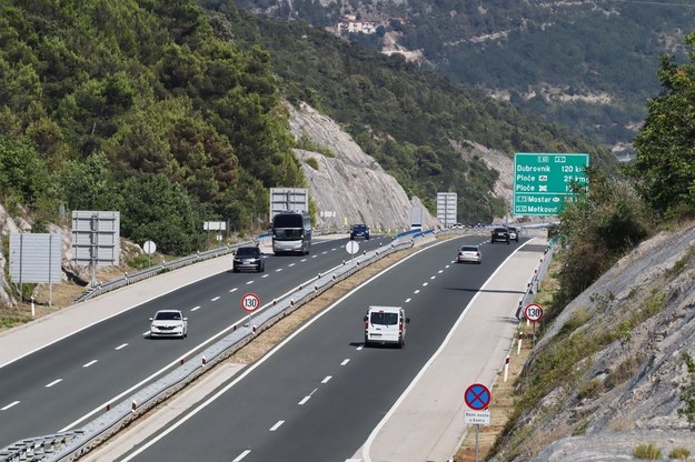 Mecze piłkarskie i pikniki na chorwackiej autostradzie