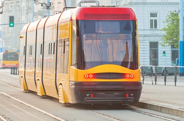 Wypadek na budowie trasy tramwajowej do Wilanowa. Ranny jeden z pasażerów