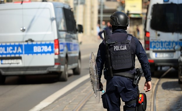 Przełom ws. napadu na bank w centrum Krakowa. Sprawca zatrzymany po 15 latach