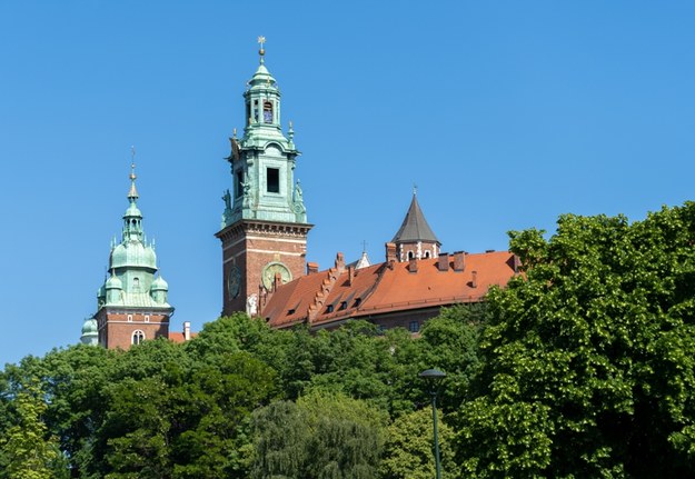 Wawelska Wieża Zegarowa odzyskała złocenia. Koniec remontu tuż, tuż