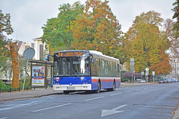 Ukradł autobus miejski. Po drodze doprowadził do kolizji