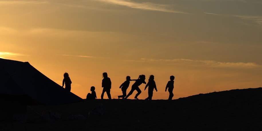 Bezpieczeństwo dzieci narażone jak nigdy wcześniej. UNICEF apeluje