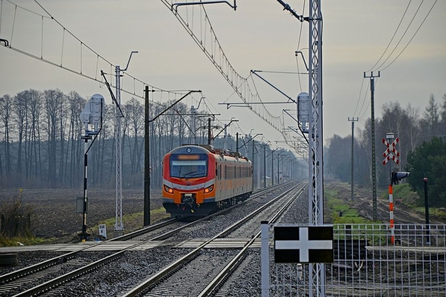 Ewakuacja pasażerów pociągu relacji Przemyśl - Zielona Góra