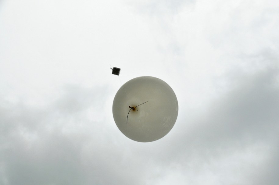 Szczątki balonu meteorologicznego znalezione w Warmińsko-Mazurskiem