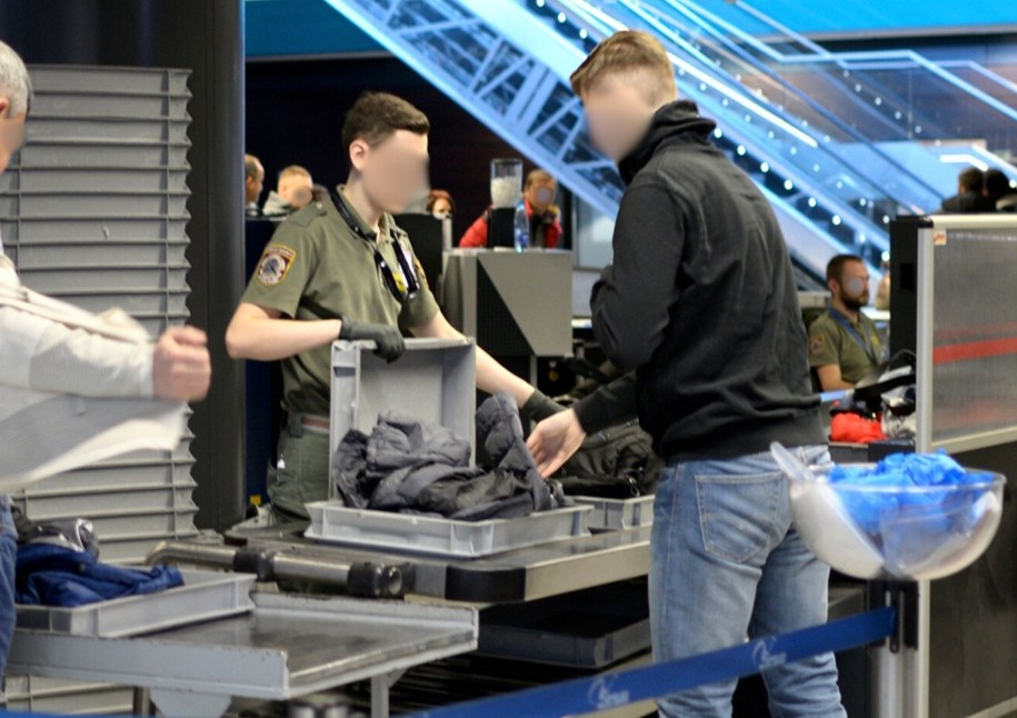 "Żart" pasażera uruchomił lawinę. Jednym zdaniem zniszczył sobie urlop