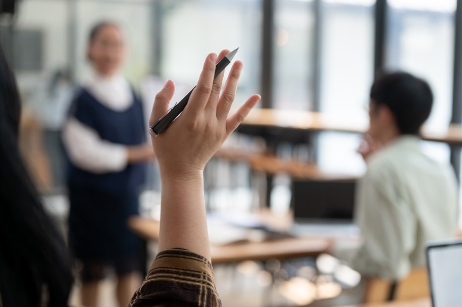 Nowe fakty ws. skandalu w szkole. Pijany zaatakował matkę ucznia i dyrektorkę