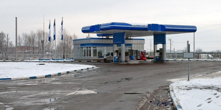 Stacja paliw zamieniła się w porodówkę. Mama i córka czują się dobrze