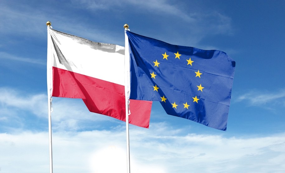 Co piąty Polak za opuszczeniem UE. Zdecydowana większość woli jednak zostać