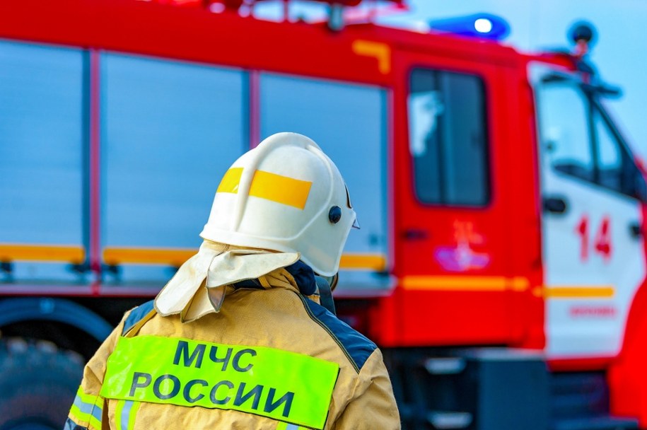 Woda przerwała zaporę w Rosji. Ogłoszono stan wyjątkowy