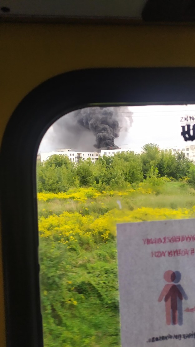 Zdjęcie pożaru w Warszawie przesłał nam słuchacz Mariusz. /Gorąca Linia RMF FM