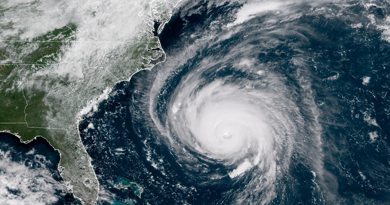 Zdjęcie satelitarne huraganu Florence /NOAA    /Getty Images
