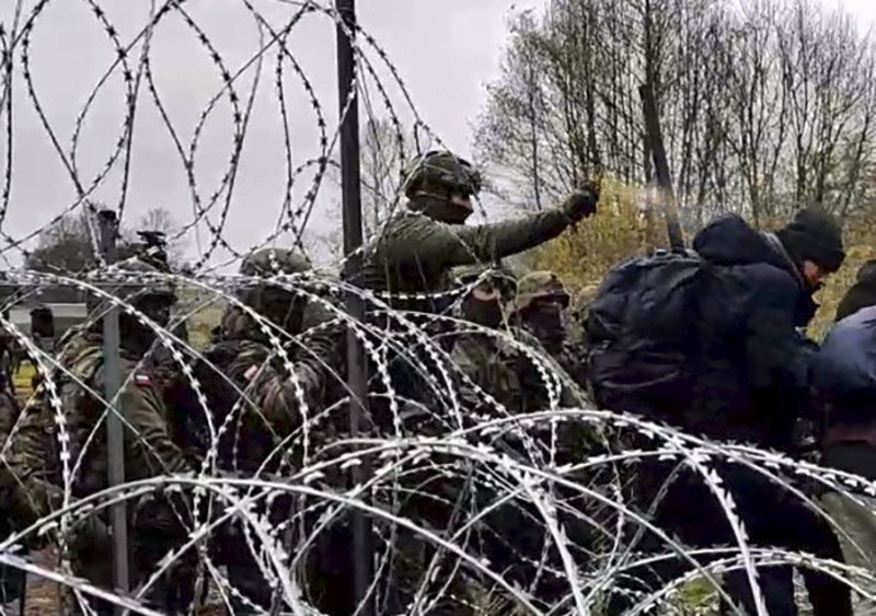 Zdjęcie udostępnione przez białoruskie służby reżimu Łukaszenki /STATE BORDER COMMITTEE OF BELARUS /PAP/EPA