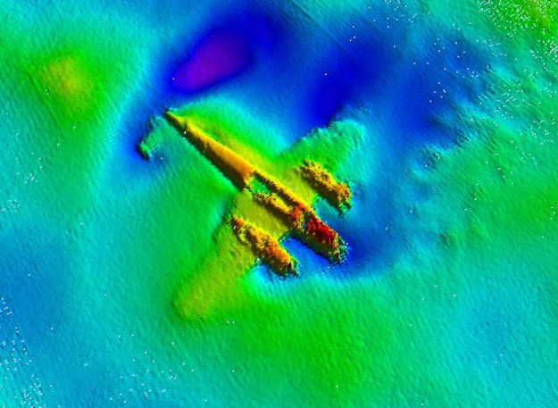 Zdjęcie wraku dorniera wykonane przy pomocy sonaru /PORT OF LONDON AUTHORITY /PAP/EPA