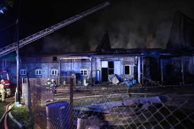 Zdjęcie z akcji gaśniczej / 	Grzegorz Momot    /PAP