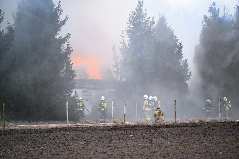 Zdjęcie z akcji gaśniczej /Darek Delmanowicz /PAP