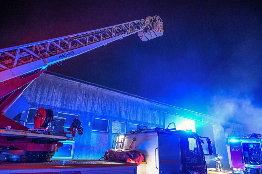 Zdjęcie z akcji gaśniczej /Darek Delmanowicz /PAP