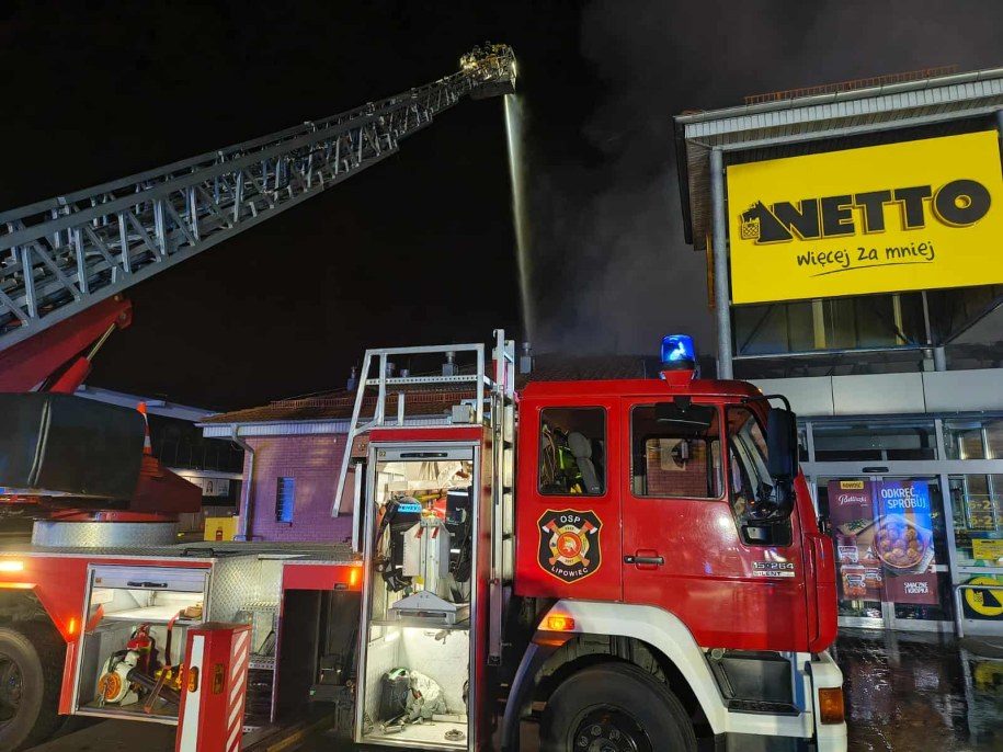 Zdjęcie z akcji gaśniczej /OSP Lipowiec w Czechowicach-Dziedzicach /