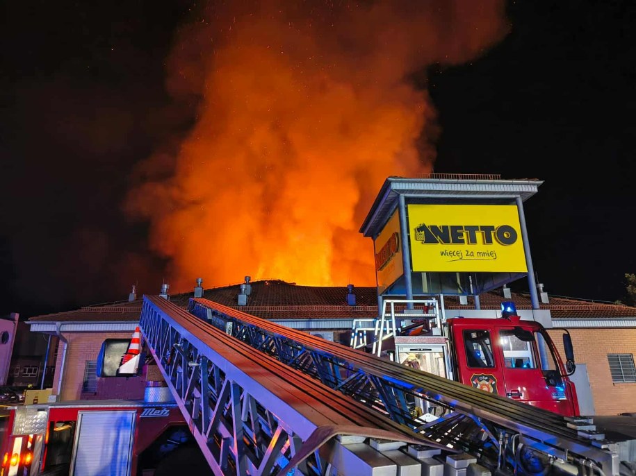 Zdjęcie z akcji gaśniczej /OSP Lipowiec w Czechowicach-Dziedzicach /